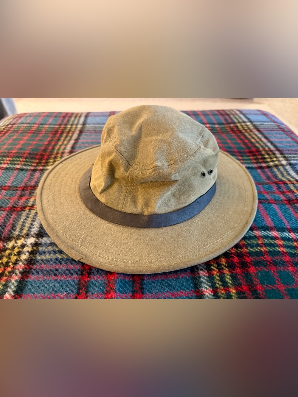 Vintage Filson Size Medium Waxed Tin Cloth Packer Bush Hat